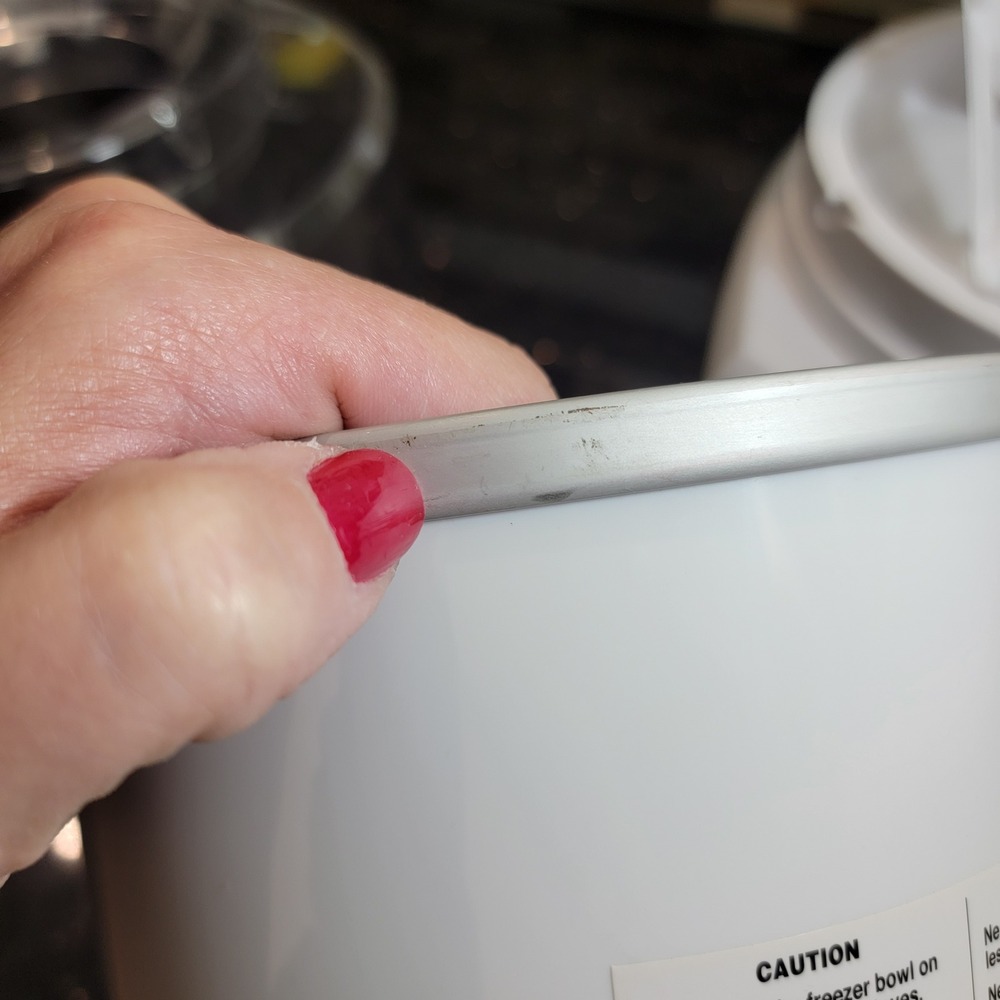 Cuisinart ICE-21 White Frozen Yogurt Ice Cream and Sorbet Maker 1.5 Quart 50W - Picture 5 of 10